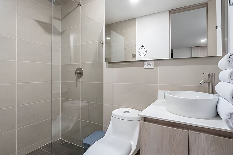 Class 48 2303- High-Class Loft w/ Priv balcony