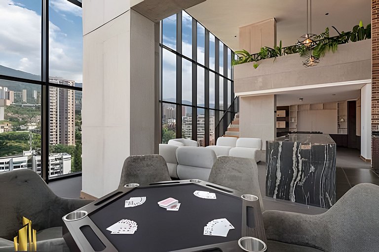 Morph 302 - Modern apt high ceilings BBQ/Jacuzzi