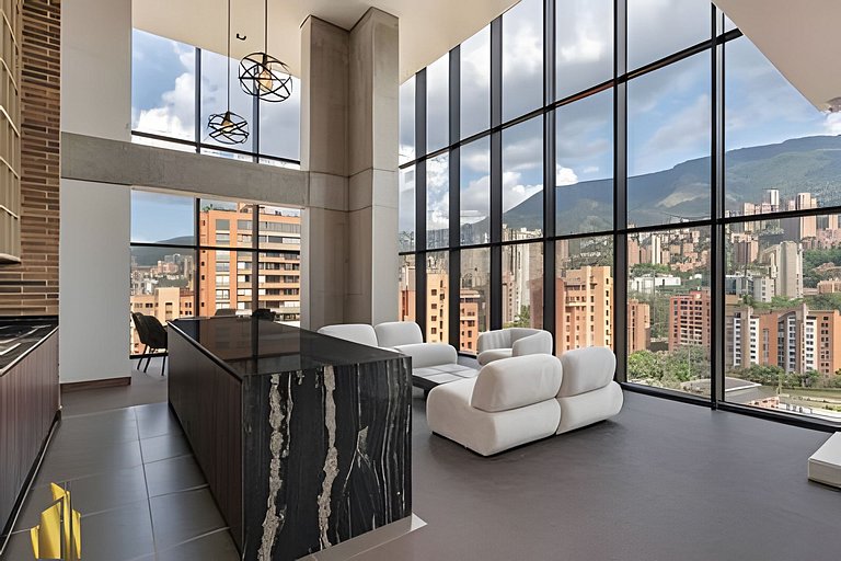 Morph 302 - Modern apt high ceilings BBQ/Jacuzzi