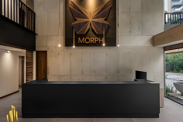 Morph 302 - Modern apt high ceilings BBQ/Jacuzzi