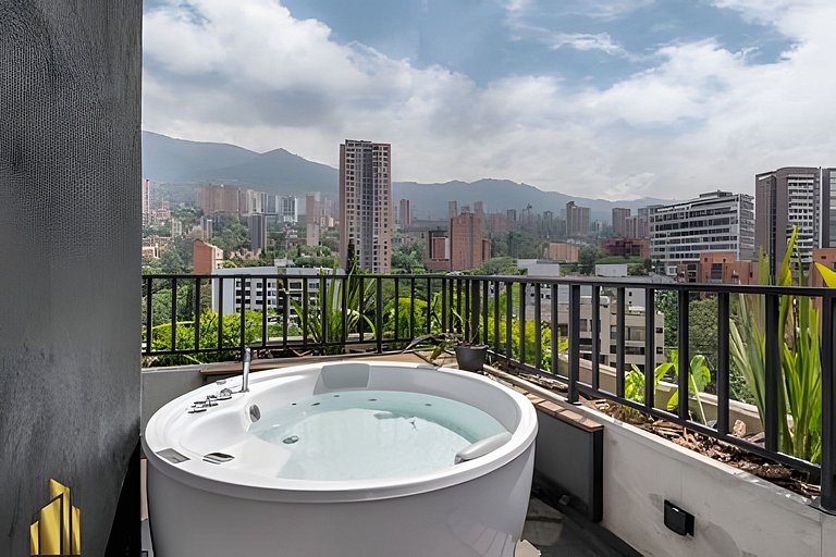 Morph 1402 - Stylish apt in Poblado/AC/Jacuzzi