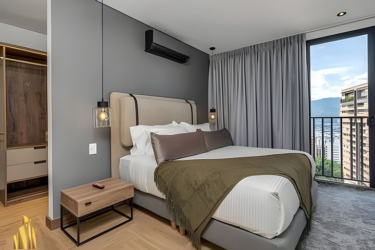 Morph 1402 - Stylish apt in Poblado/AC/Jacuzzi