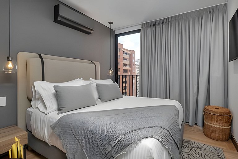 Morph 1402 - Stylish apt in Poblado/AC/Jacuzzi