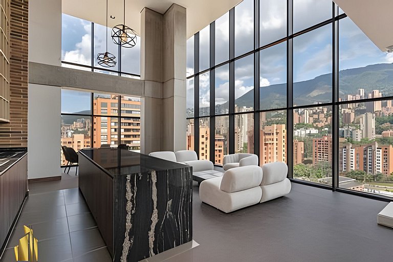 Morph 701 - Spacious apt City View Haven