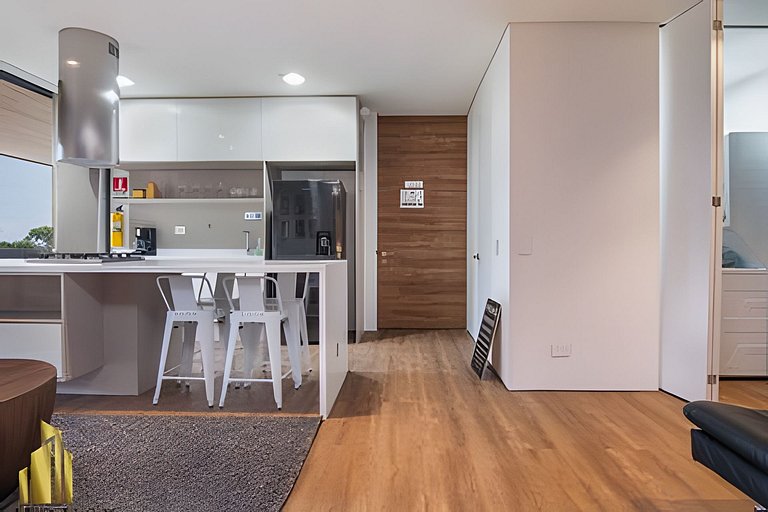 Energy 601 - Prestigious Apt/Pool & Jacuzzi