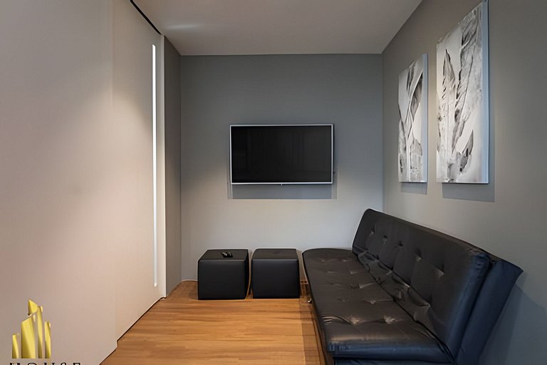 Energy 601 - Prestigious Apt/Pool & Jacuzzi