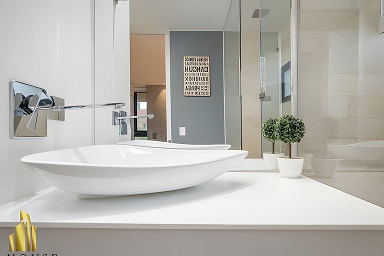 Energy 601 - Prestigious Apt/Pool & Jacuzzi