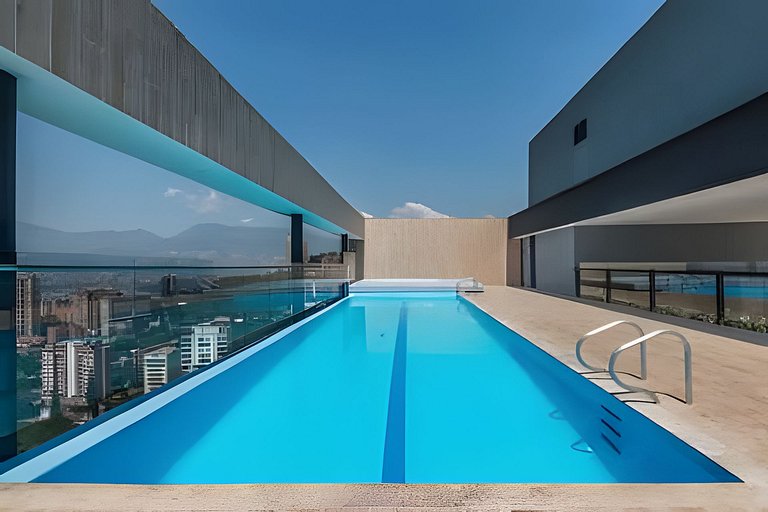Energy 601 - Prestigious Apt/Pool & Jacuzzi