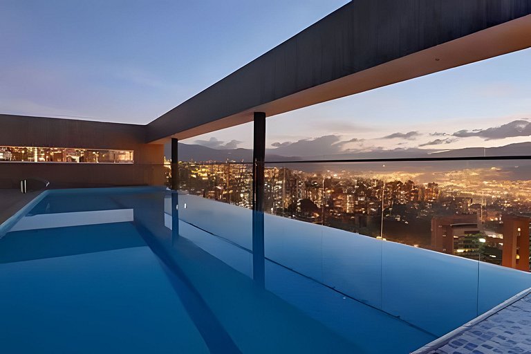 Energy 601 - Prestigious Apt/Pool & Jacuzzi