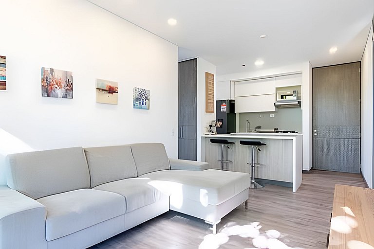 Class Suites 502 - Modern Tranquility/Priv Balcony