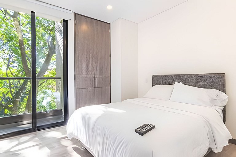 Class Suites 502 - Modern Tranquility/Priv Balcony