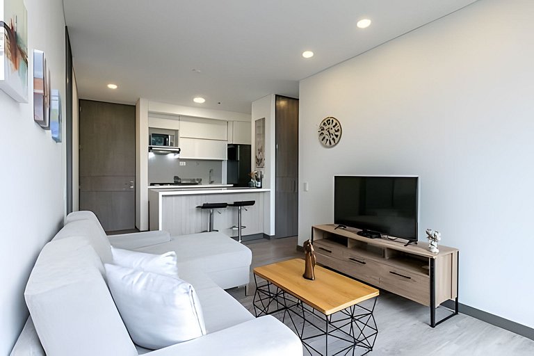 Class Suites 503 - Bright & Minimalistic Apt/Pool