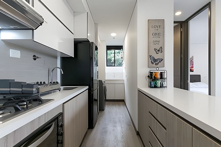 Class Suites 503 - Bright & Minimalistic Apt/Pool