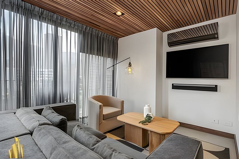 Morph 1101 - Sophisticated & brigh apt/ BBQ