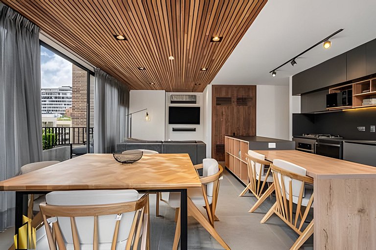 Morph 1101 - Sophisticated & brigh apt/ BBQ