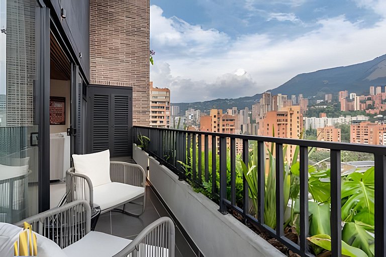 Morph 1802 - Stylish Escape in Poblado AC/Jacuzzi