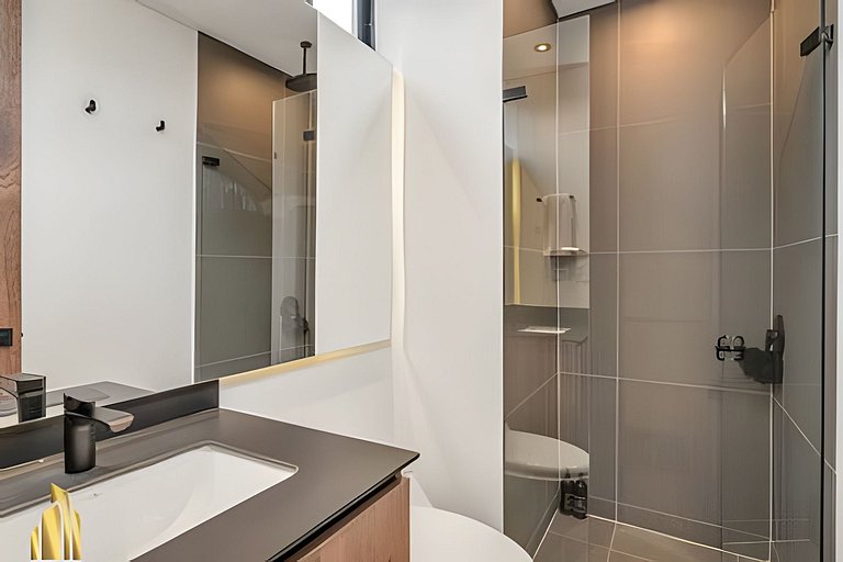 Morph 1802 - Stylish Escape in Poblado AC/Jacuzzi