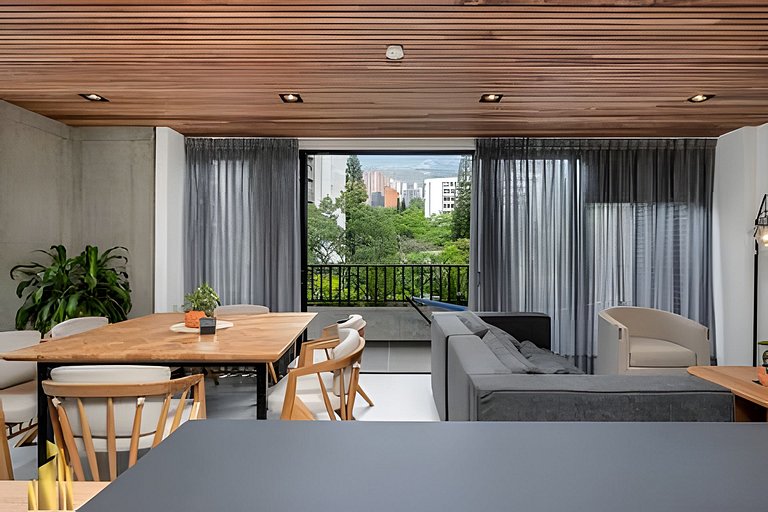 Morph 501 - Spacious Cozy Apt Poblado/BBQ/Jacuzzi