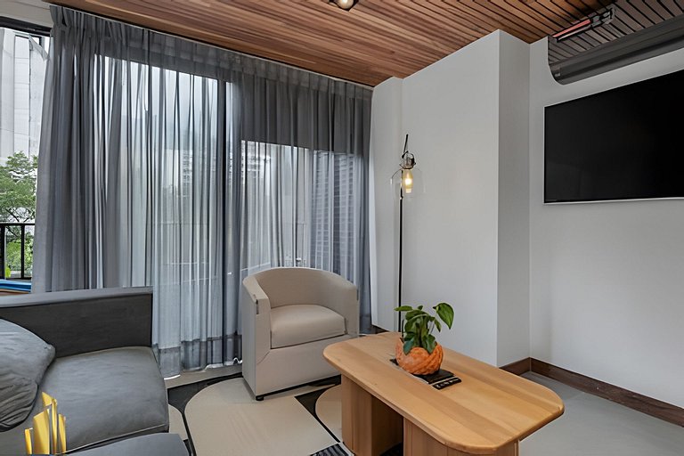 Morph 501 - Spacious Cozy Apt Poblado/BBQ/Jacuzzi