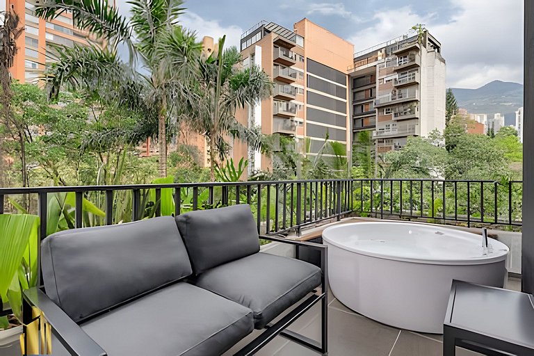 Morph 501 - Spacious Cozy Apt Poblado/BBQ/Jacuzzi