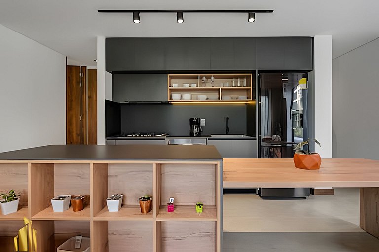 Morph 501 - Spacious Cozy Apt Poblado/BBQ/Jacuzzi
