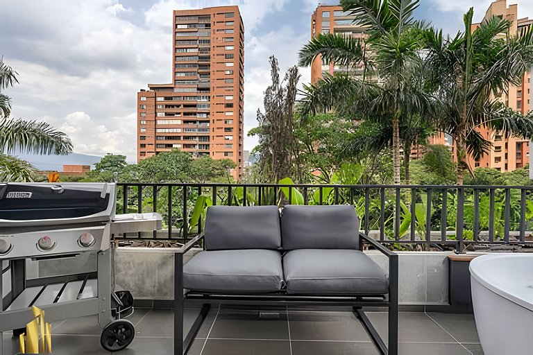 Morph 501 - Spacious Cozy Apt Poblado/BBQ/Jacuzzi