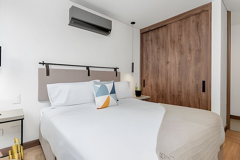 Morph 501 - Spacious Cozy Apt Poblado/BBQ/Jacuzzi