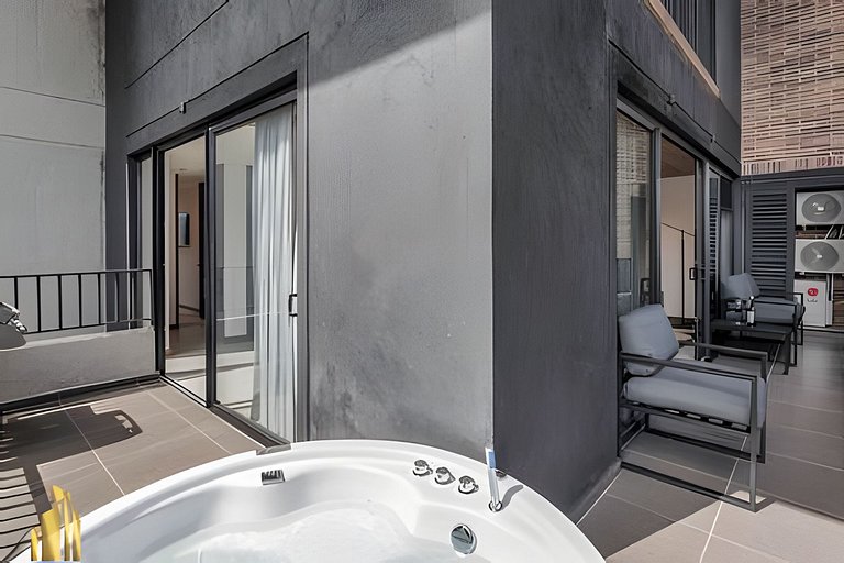 Morph 1002 - Luxe apt in Poblado/AC/BBQ