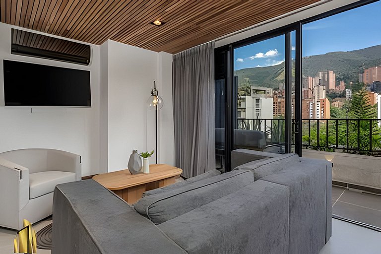 Morph 1002 - Luxe apt in Poblado/AC/BBQ