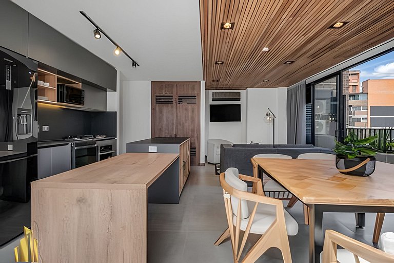 Morph 1002 - Luxe apt in Poblado/AC/BBQ