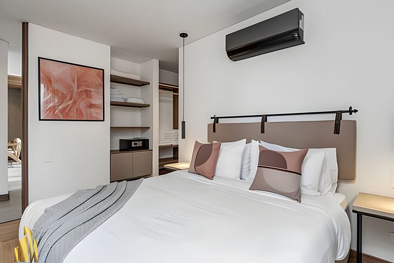Morph 1002 - Luxe apt in Poblado/AC/BBQ