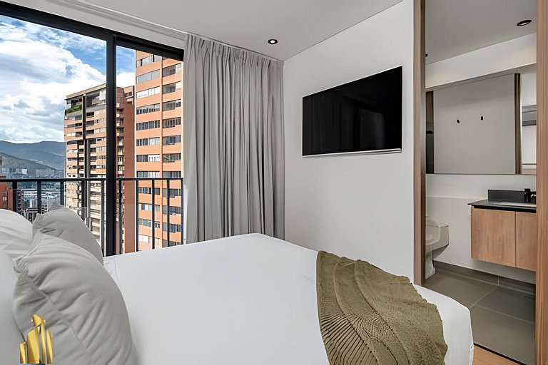Morph 1002 - Luxe apt in Poblado/AC/BBQ