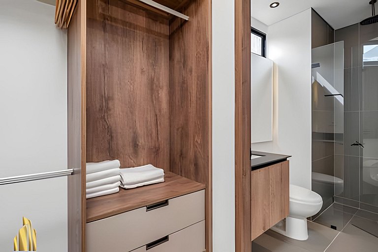Morph 1002 - Luxe apt in Poblado/AC/BBQ