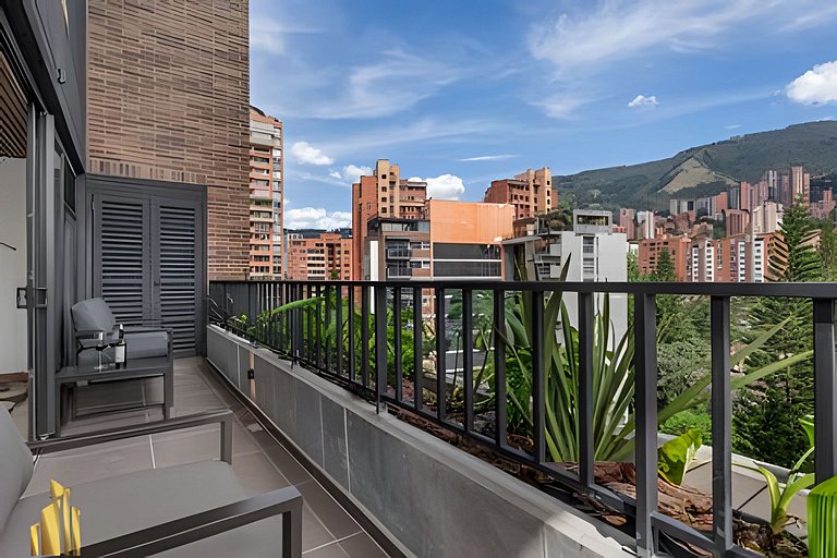 Morph 1002 - Luxe apt in Poblado/AC/BBQ