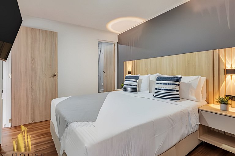 Aria Living 401 - Sophisticated Living in Laureles