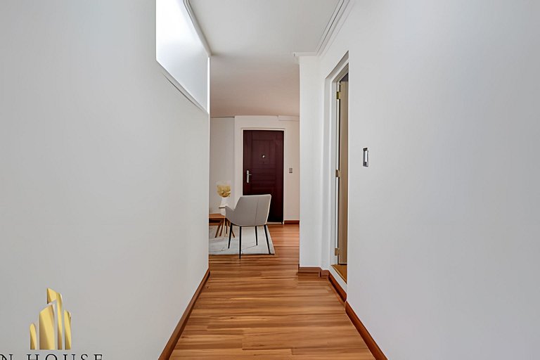 Aria Living 401 - Sophisticated Living in Laureles