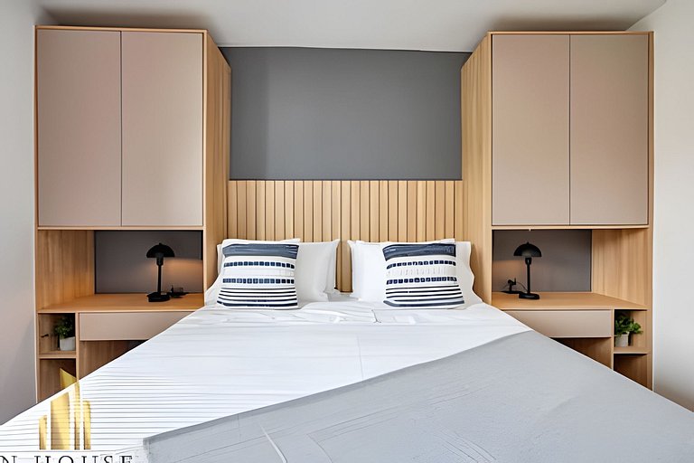 Aria Living 401 - Sophisticated Living in Laureles