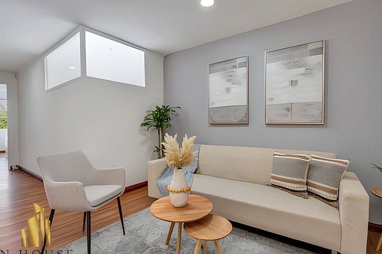 Aria Living 401 - Sophisticated Living in Laureles