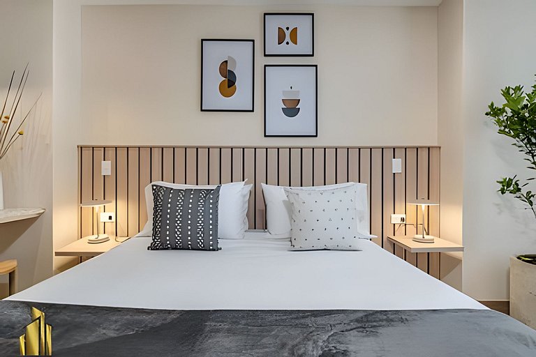 Solei Loft 202 - Chic Studio with AC