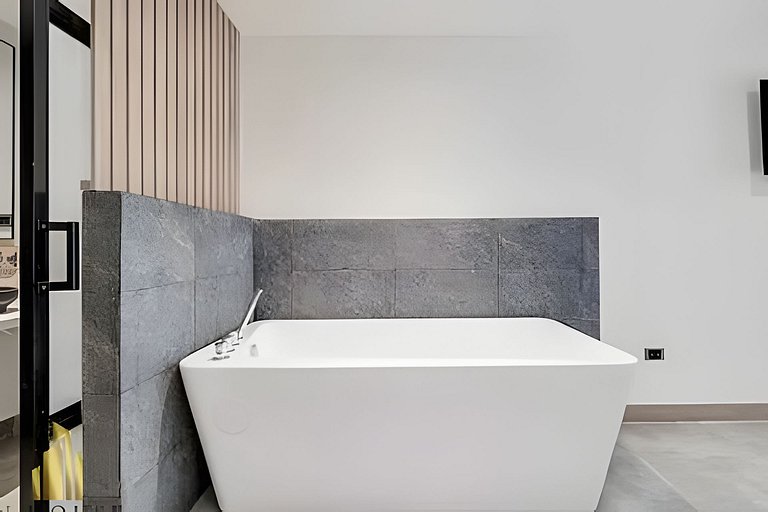 Casa Solei 12-13 - Prestigious & Priv Apt/Bath Tub