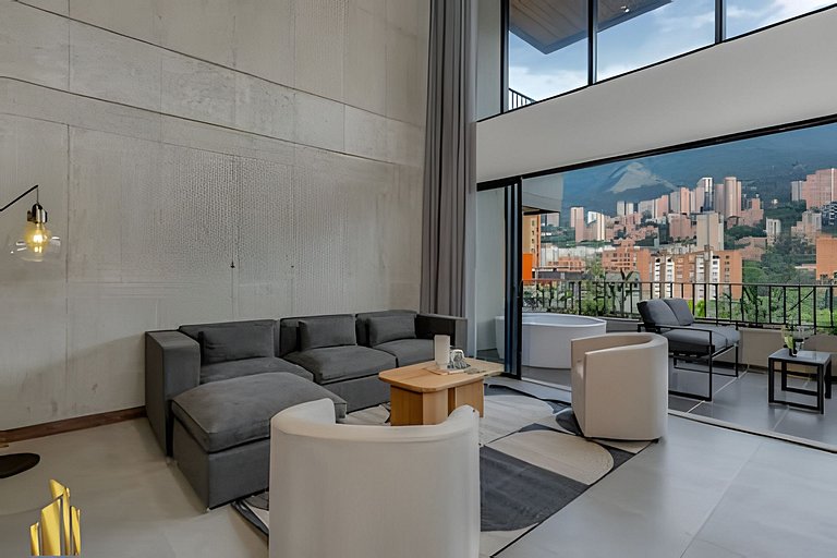 Morph 1302 - Spacious & private apt w BBQ/Jacuzzi