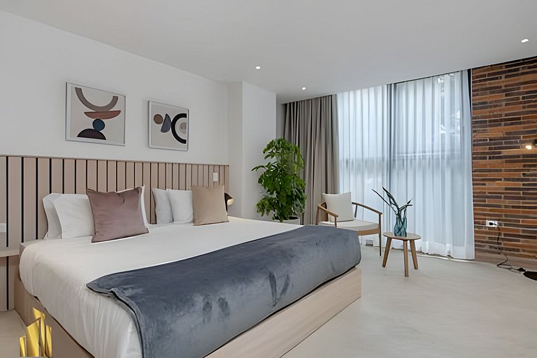 Solei Loft 203 - Comfy and Bright Apt with AC