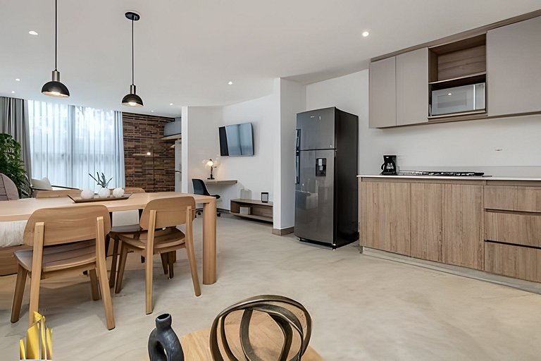Solei Loft 203 - Comfy and Bright Apt with AC