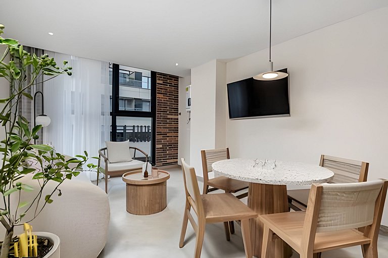 Solei Loft 301 - Location/Trendy Jacuzzi Living