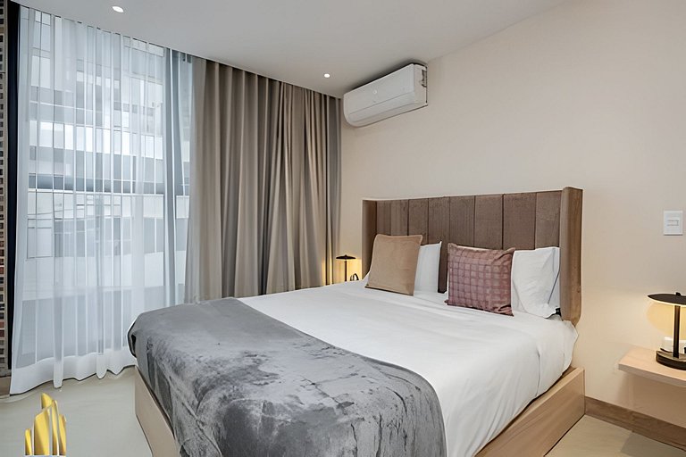 Solei Loft 301 - Location/Trendy Jacuzzi Living