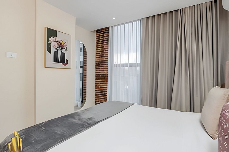 Solei Loft 301 - Location/Trendy Jacuzzi Living