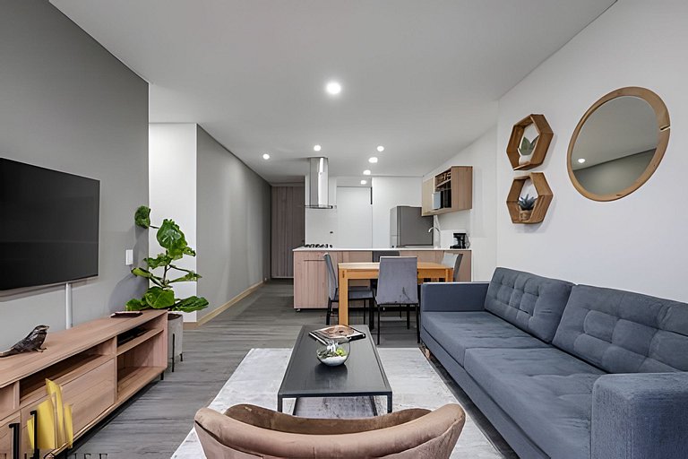 Class 48 1103 - Loft-style living/panoramic views