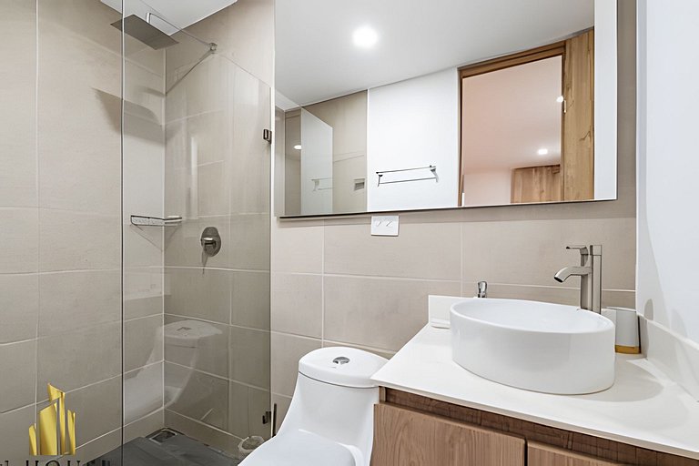 Class 48 1103 - Loft-style living/panoramic views