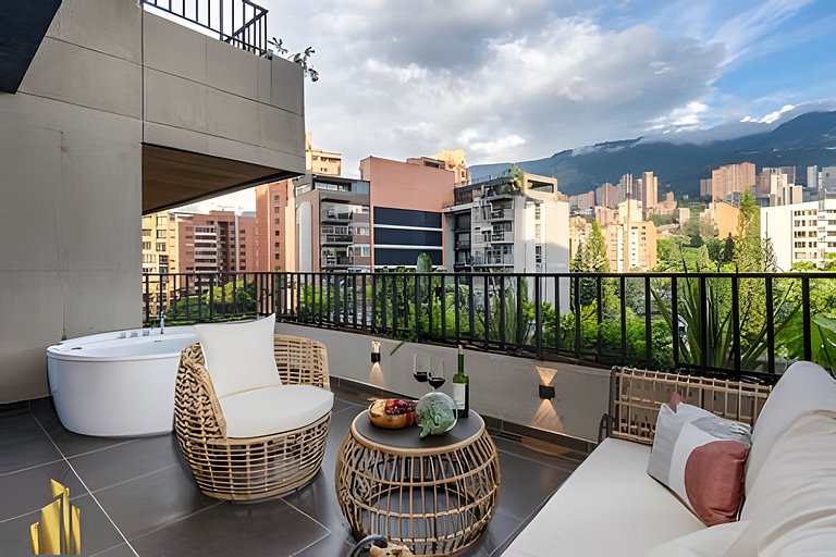 Morph 902 - Luxury Apt in Poblado with Balcony