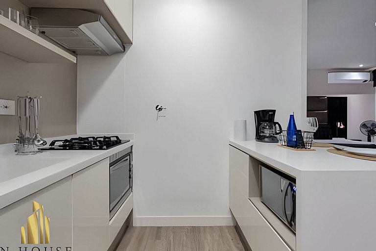 Energy 1603 - Modern Design & Prime Location/ AC